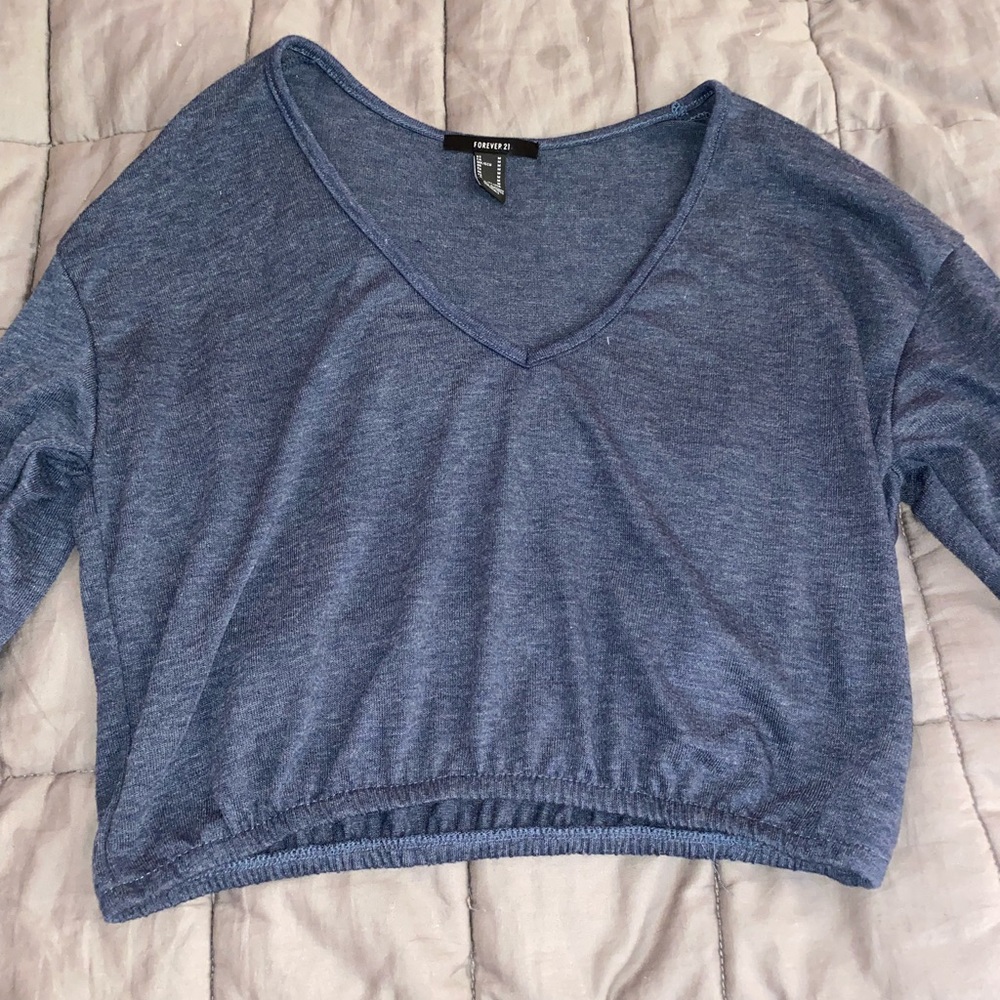 Forever 21 blue long sleeve crop top